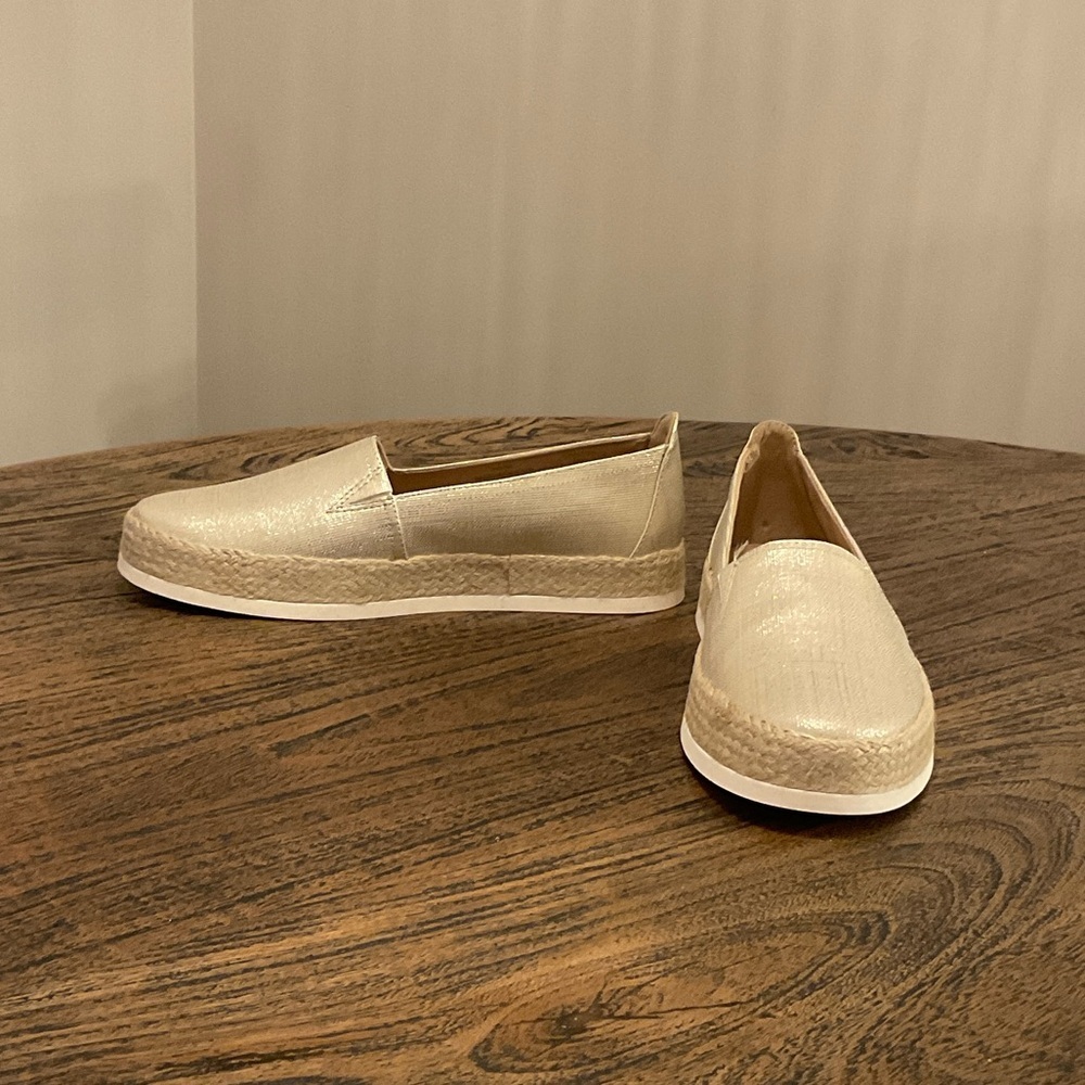 Giani Bernini Cream Espadrille Slip-Ons